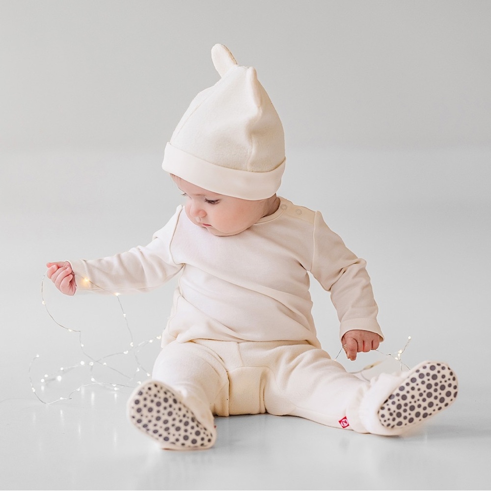 NWT Zutano Cream Cozie Fleece Hat Bear Ears Baby Unisex Baby 12M NEW